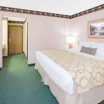 Baymont By Wyndham Traverse City