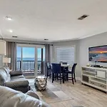 Beach Room 218