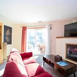 Quiet Artsy 2 Bedroom Condo W/ Indoor Fireplace