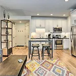 Traverse City Condo Half Mi To Front Street!
