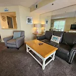 North Shore Inn Tc 209