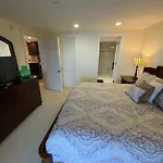 Spacious Furnished Suite At Peninsula Bay Resort