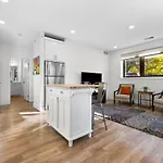Capri Unit 001 In The Heart Of Downtown Tc