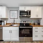 Large Apt Downtown Ac Beach Shops Walk