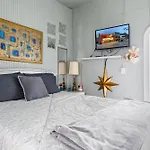 The Pearl Bungalow Walk Everywhere Ac