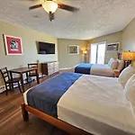 Pointes North Beachfront Resort Hotel