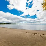 Beautiful Lake View Golf Course Condo