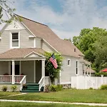 Ninth Street Urban Retreat