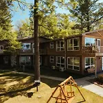 Lakefront Resort Retreat-Pontoon & Sup Rentals