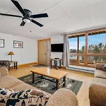 Spider Lake Resort With Pontoon Rentals & Sand Beach