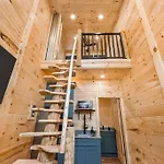 Tiny Loft On Spider Lake Near Tc