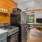 Lakeview Cottage