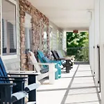 Kasa Gold Coast Inn Traverse City