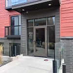 Modern State 209 Just Blocks Away From The Bay