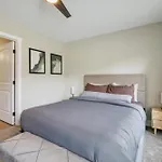 A Pet Friendly Cozy Condo In Traverse City