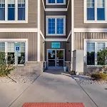 Walk To Shops On Front Street Traverse City Condo