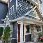 North Shore Inn Tc 204