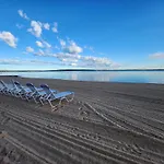 North Shore Inn Tc 208