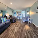 North Shore Inn Tc 102
