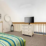 Fairway Breeze Retreat