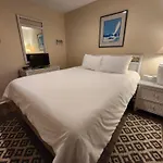North Shore Inn Tc 208
