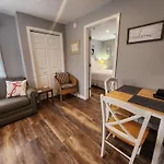 North Shore Inn Tc 200