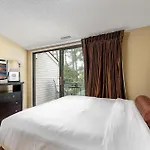 Lake Views At The Shores Great Location 5693
