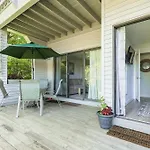 Comfy Lakeside Condo At The Shores 5607