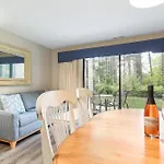 Beautiful 2 Bedroom Lakeside Condo At The Shores 5677