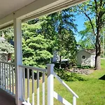 16Th Street Retreat 30-Day Rental Downtown Tc