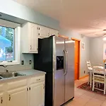 Inkwell Cottage Close To Long Lake Dog-Friendly