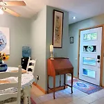 Inkwell Cottage Close To Long Lake Dog-Friendly