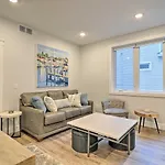 Modern Traverse City Condo About 1 Mi To Bay!