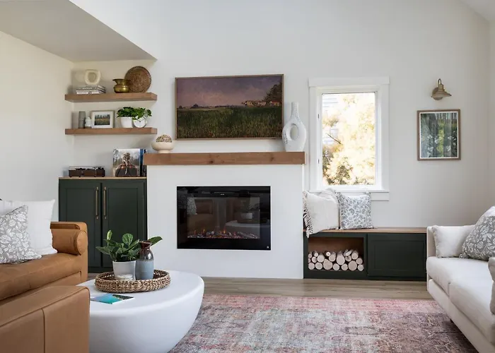 M22 Cedar House - Lakefront Home In Wine Country With Playroom