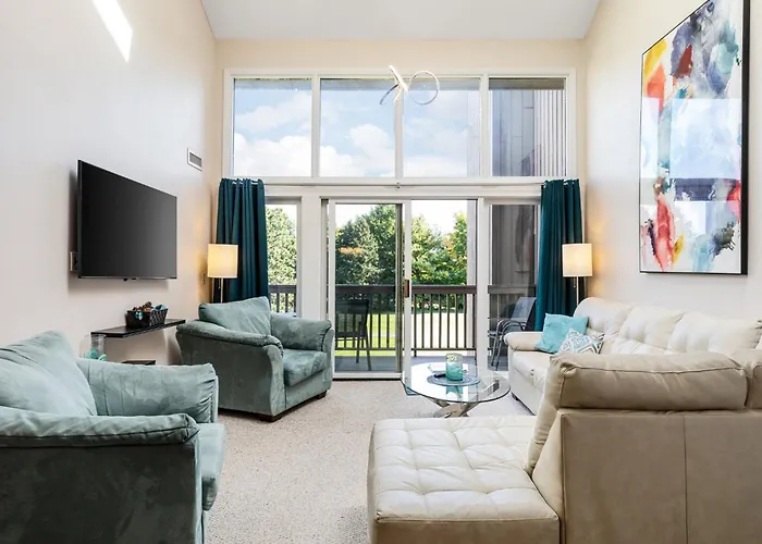 Beautiful 2Bdr Loft Suite At Golf Course Condo 5549