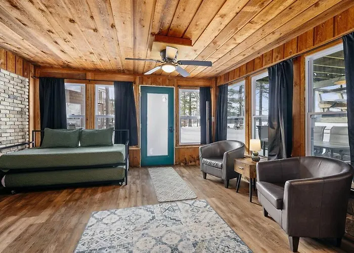 Modern Rustic Condo On Spider Lake