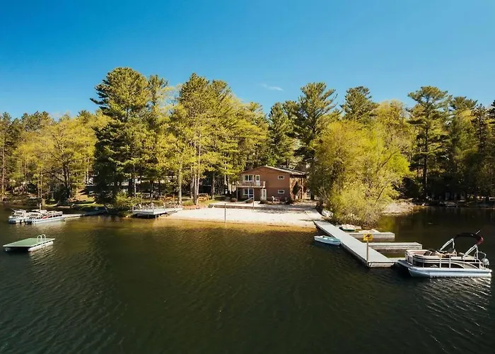 Spider Lake Resort With Pontoon Rentals & Sand Beach