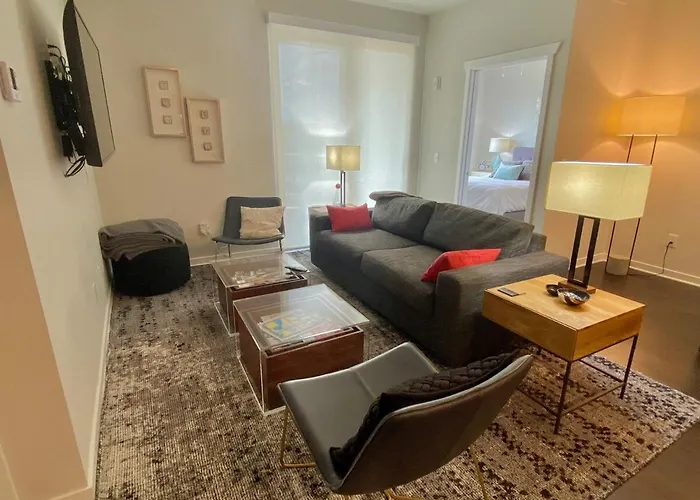 Stylish Trailside Tc Condo