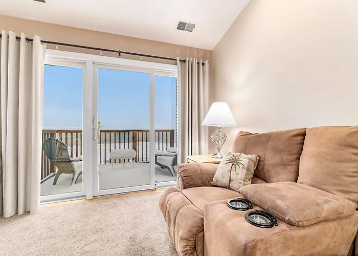 Beachside 322 Waterfront Condo