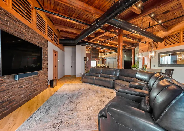 Exquisite One Of A Kind 3Bdr Penthouse Condo In Downtown Tc 2783