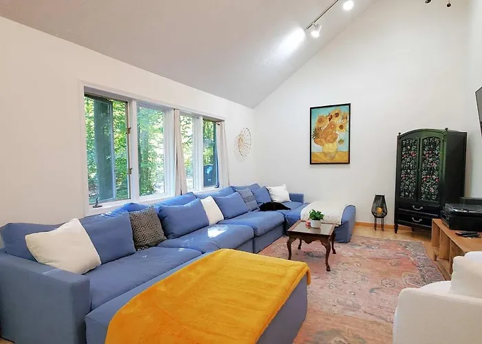 Inkwell Cottage Close To Long Lake Dog-Friendly