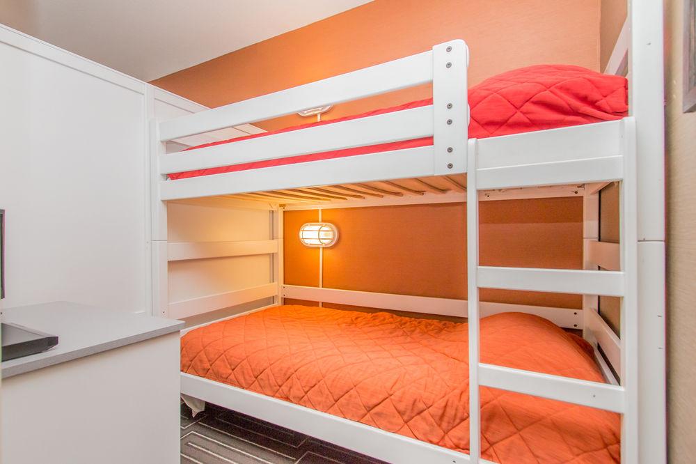 Hotel West Bay Beach, A 3*