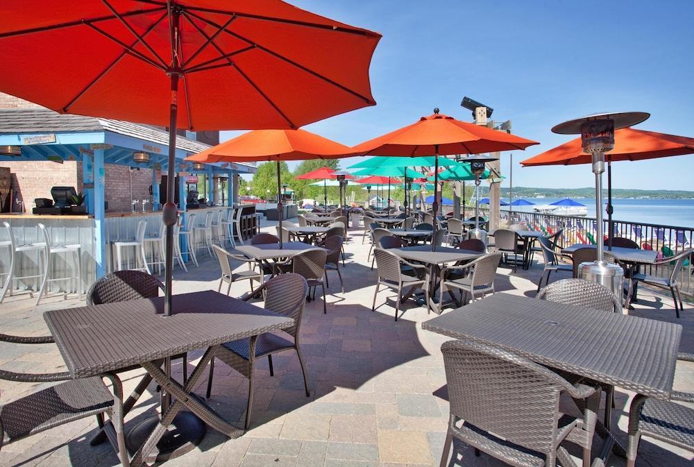 West Bay Beach, A 3* Traverse City