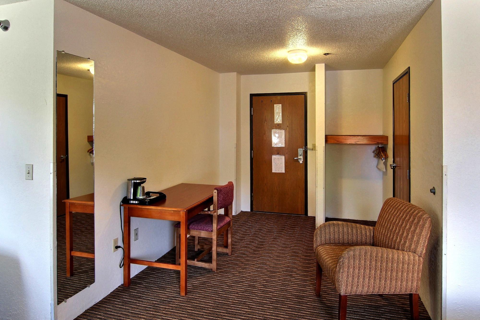 Days & By Wyndham Traverse Traverse City