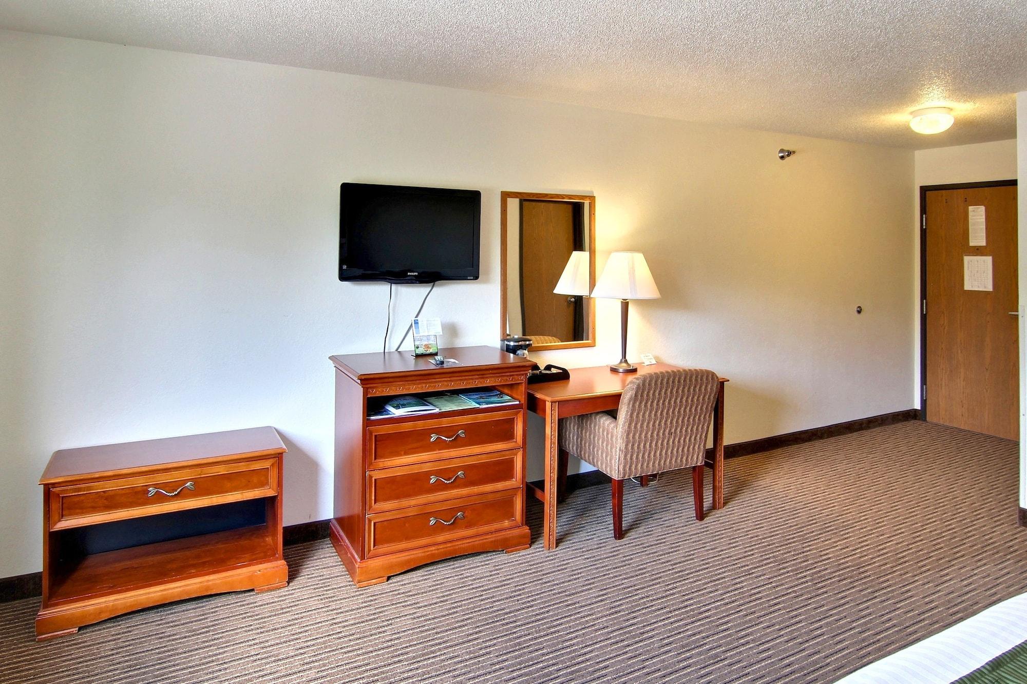 Days & By Wyndham Traverse Traverse City
