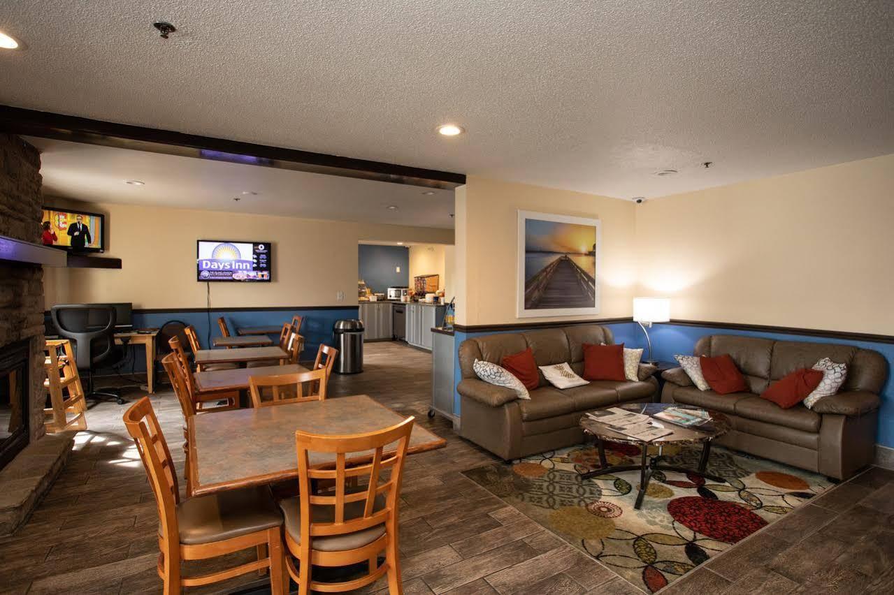 Days & By Wyndham Traverse Traverse City
