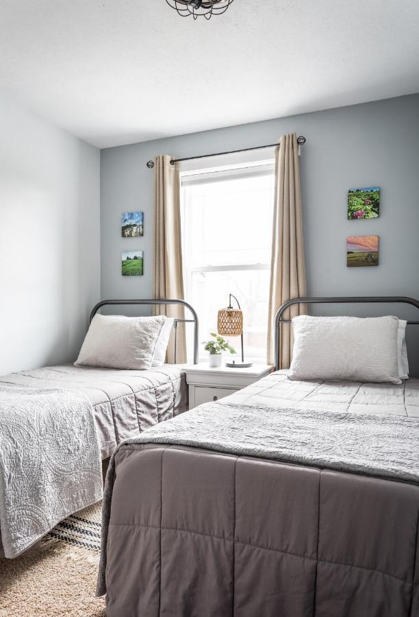 Holiday home “hygge” 3bdr Townhouse, Close To Beach, Park & Wineries! Traverse City