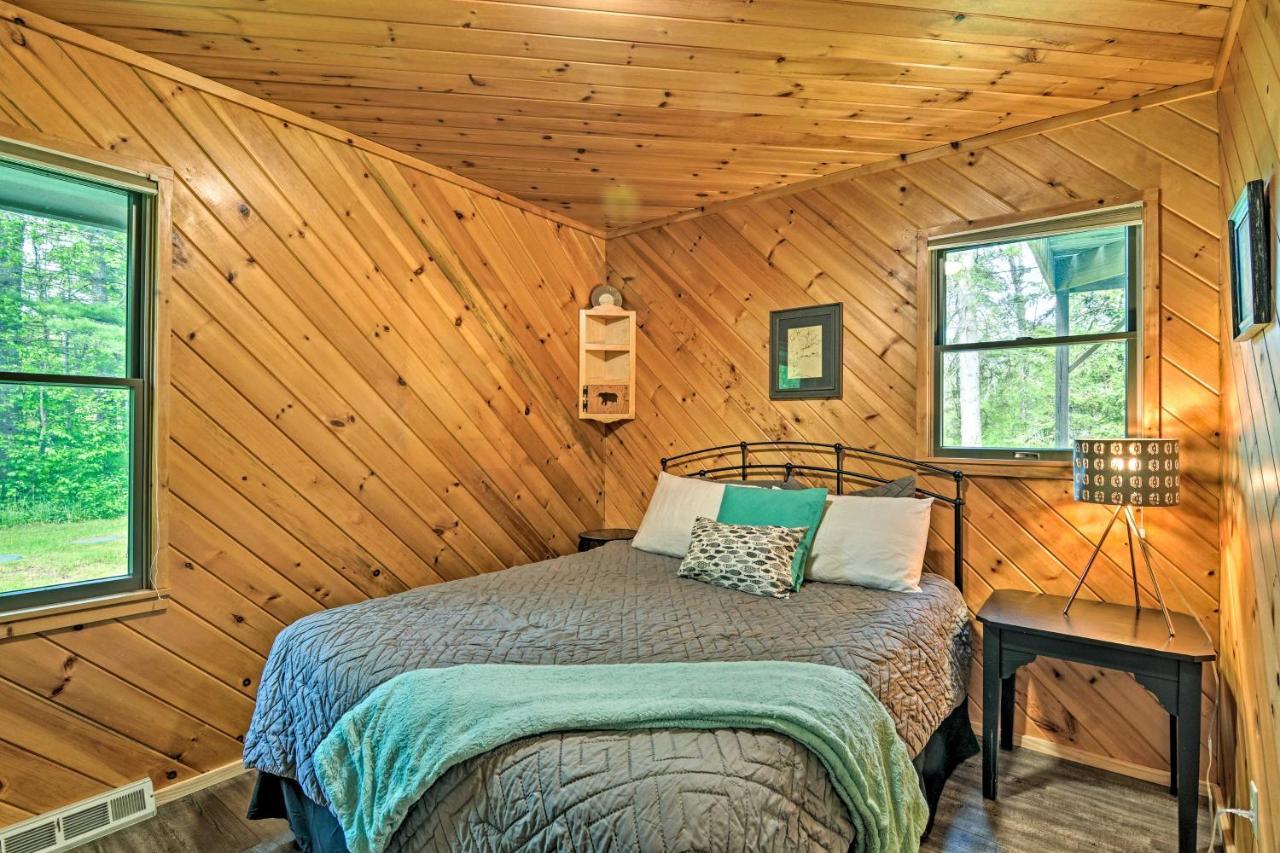 Holiday home Riverfront Traverse Fish, Kayak And Tube