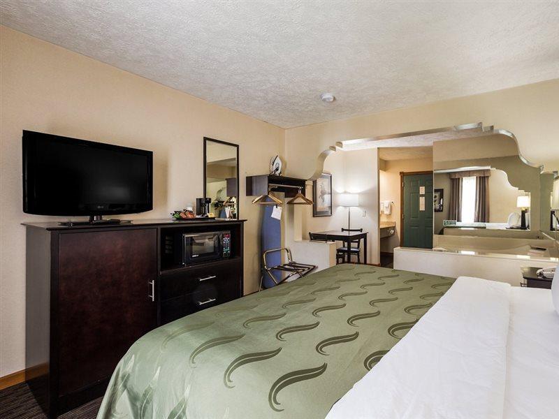 Quality Inn 2*