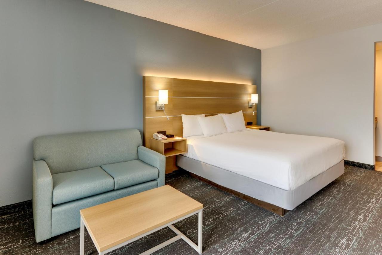 Parkshore 3*
